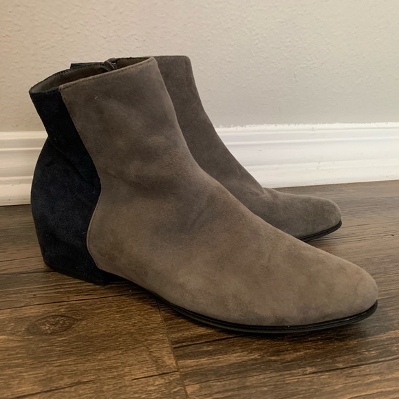 Vaneli suede boots - Picture 1 of 4